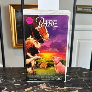 Babe VHS, 1996 Jumbo Video & Slipcover Rare A Little Pig Goes A Long Way
